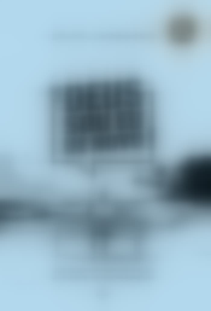 Capa do devocional Oi Deus, sou eu de novo 2027, desfocada até o lançamento oficial em 14 de setembro